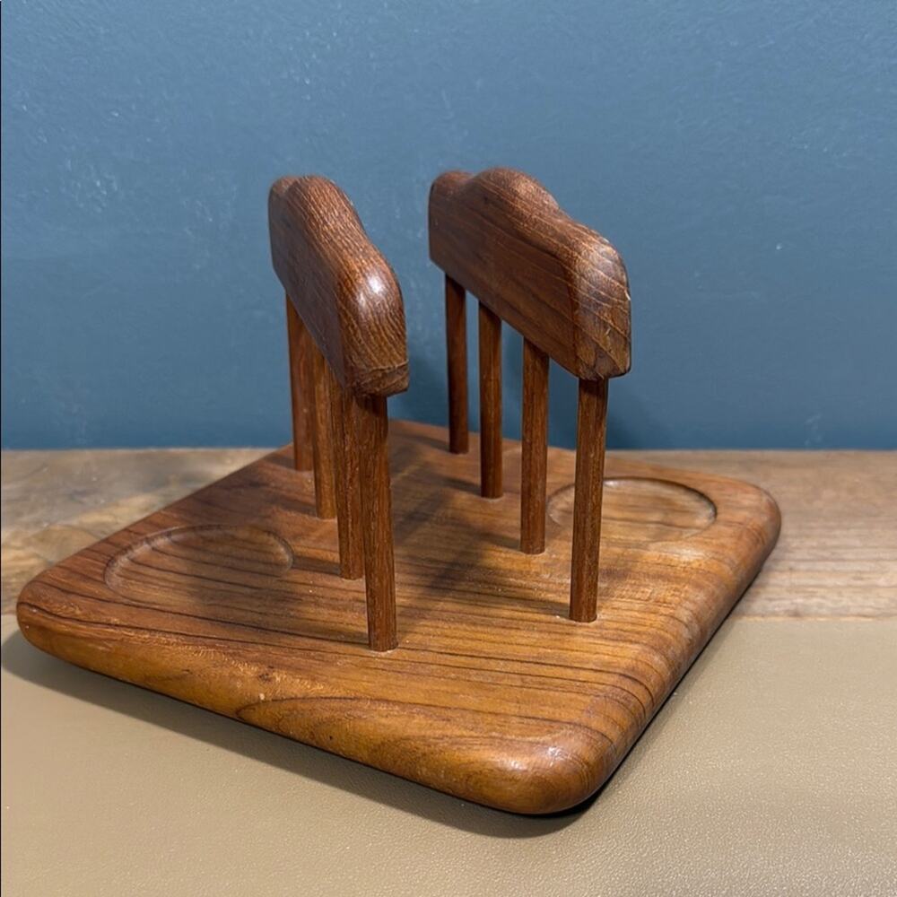 Vintage Goodwood genuine teak napkin holder space for salt & pepper shakers